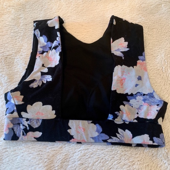 Garage open back sports bra - Picture 3 of 4